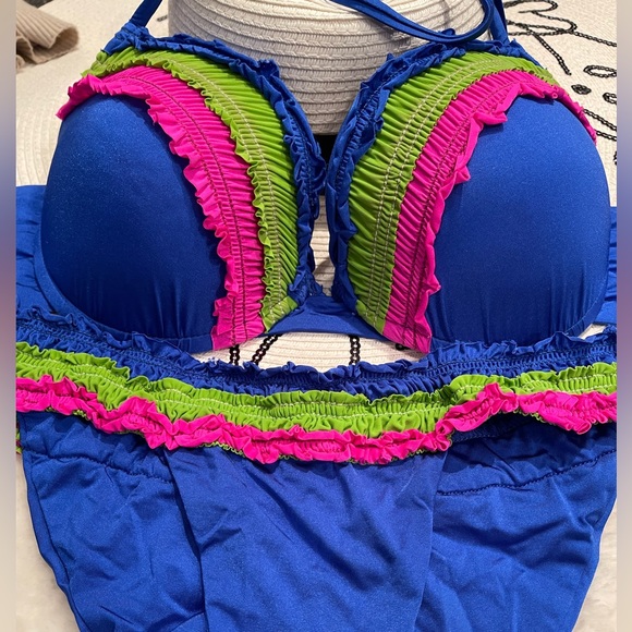 NWT  Beach bunny bikini push up XL/L set - Picture 16 of 16